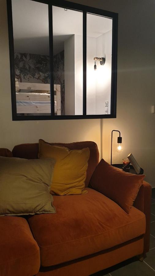 Le Loft De Genas - La Cabane Exteriör bild