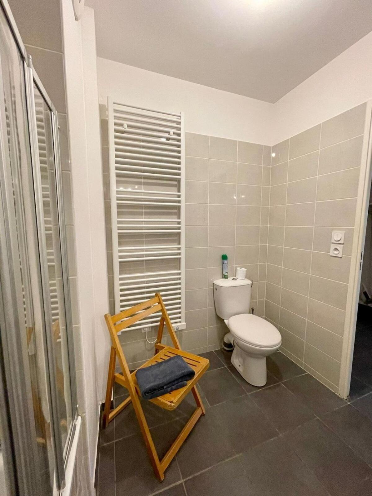 Le Loft De Genas - La Cabane Exteriör bild