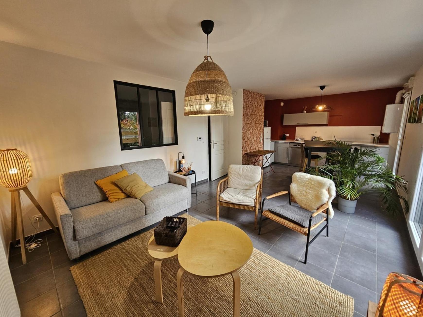 Le Loft De Genas - La Cabane Exteriör bild